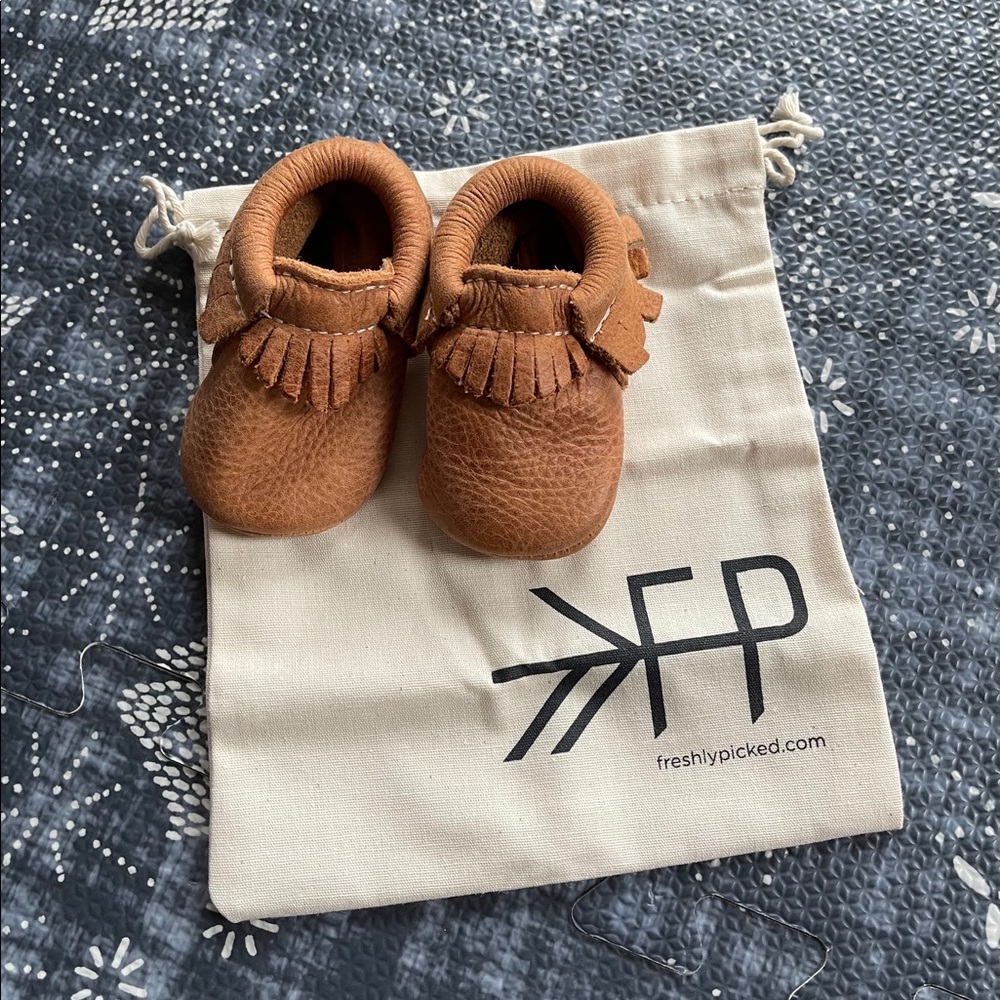 Freshly Picked Moccasins Size 1
